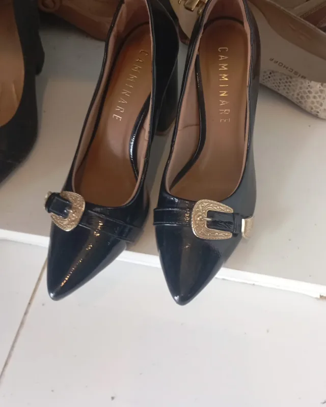 Mocassim preto com fivela